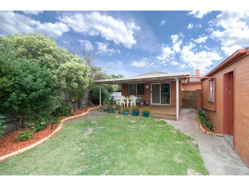 6 Archer Court, Gladstone Park VIC 3043