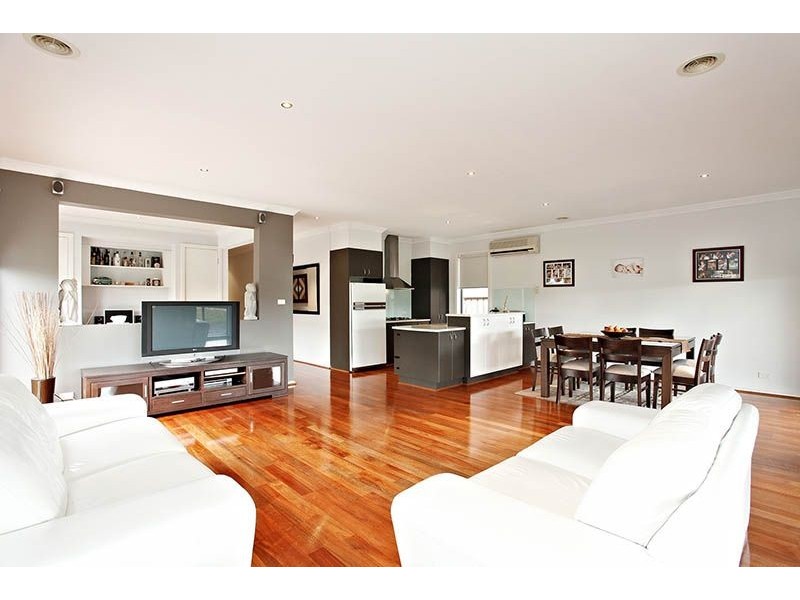 59 Rutherglen Crescent, Gowanbrae VIC 3043