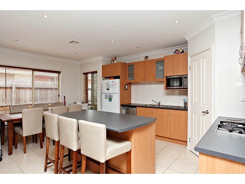 62 Rutherglen Crescent, Gowanbrae VIC 3043