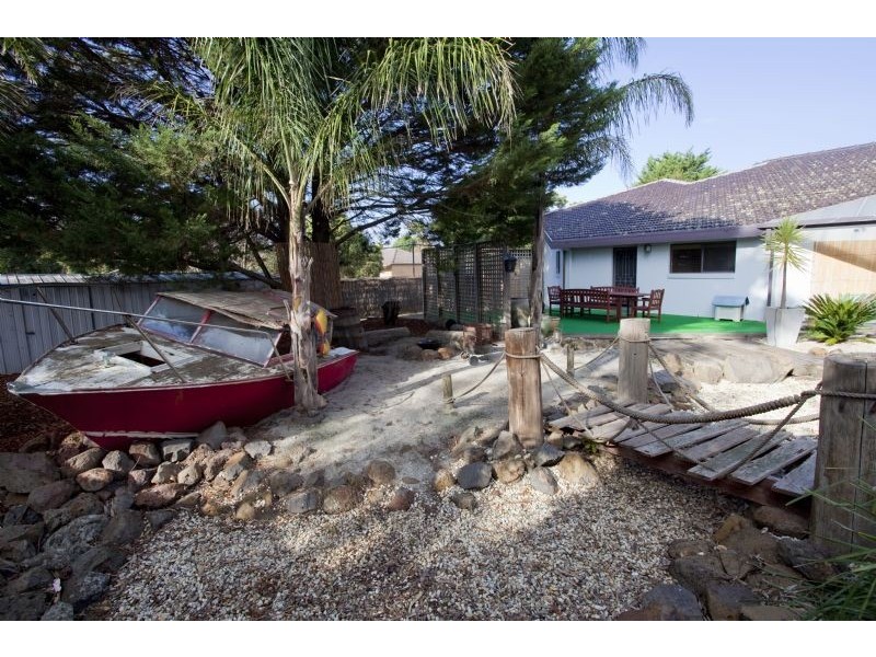 8 Airdrie Mews, Greenvale VIC 3059