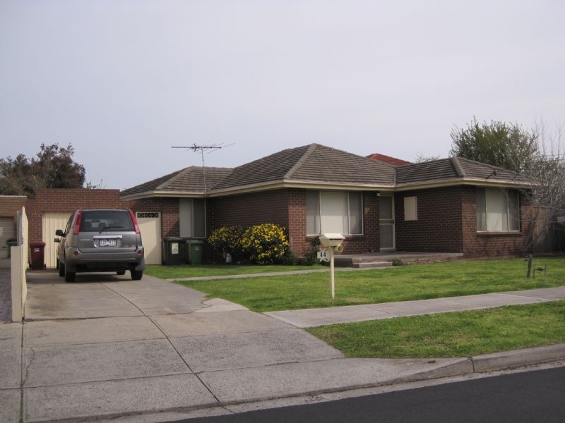 44 Elmhurst Road, Gladstone Park VIC 3043