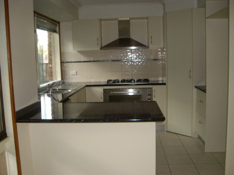 50 The Circuit, Gladstone Park VIC 3043