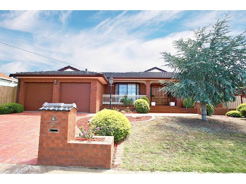 71 Greenvale Drive, Greenvale VIC 3059