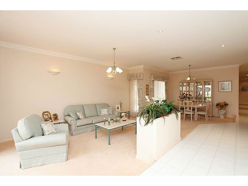 14 Palazzo Court, Greenvale VIC 3059