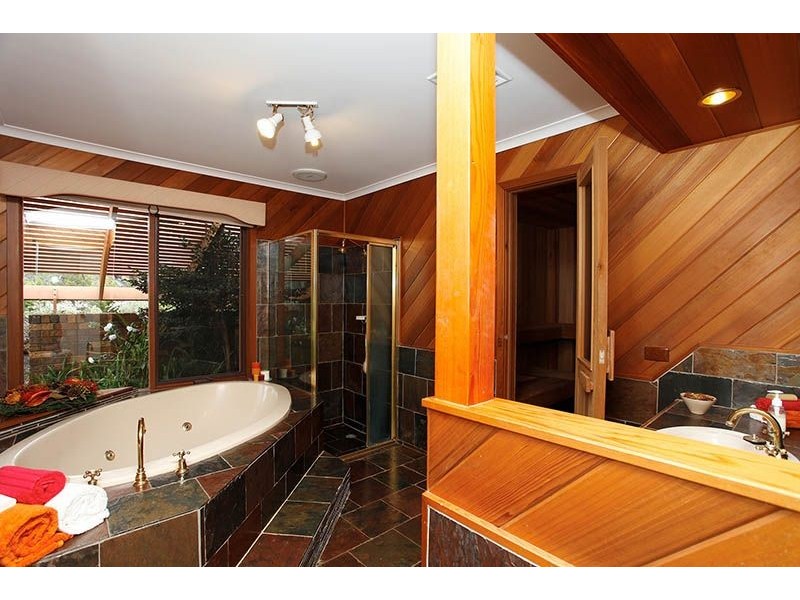 17 Queensferry Place, Greenvale VIC 3059