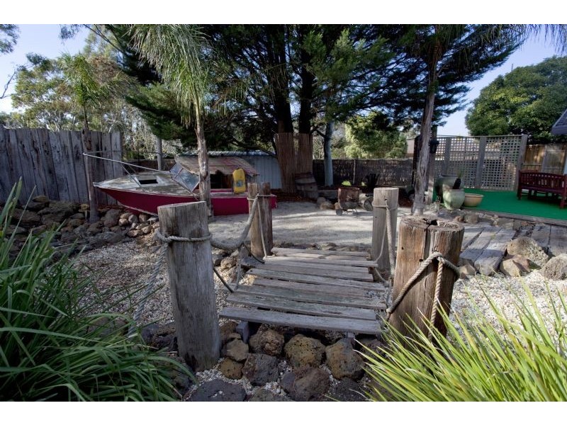 8 Airdrie Mews, Greenvale VIC 3059