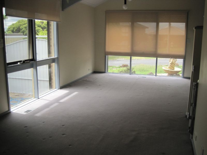 269 Carrick Drive, Gladstone Park VIC 3043