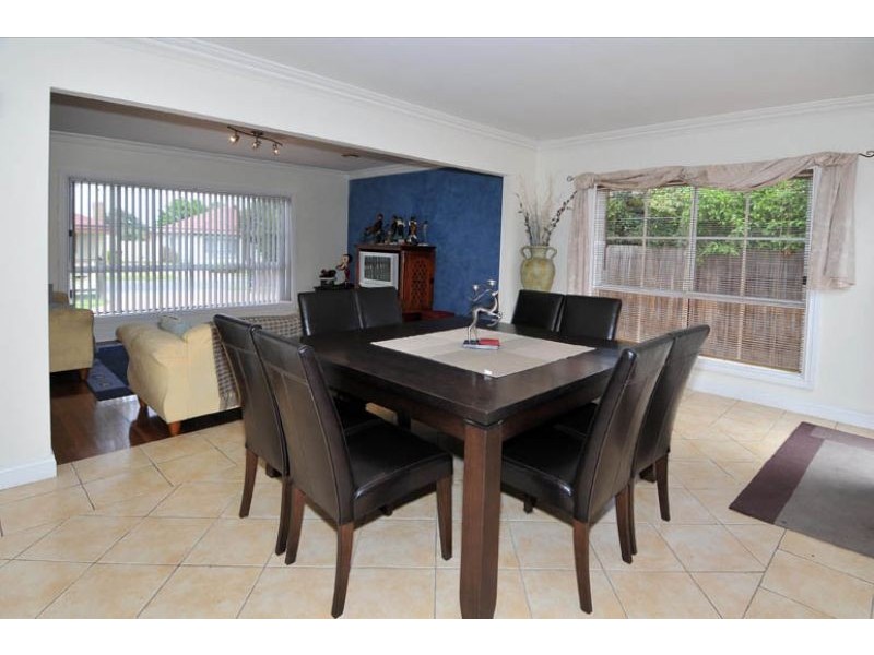 14 Dalkeith Avenue, Tullamarine VIC 3043