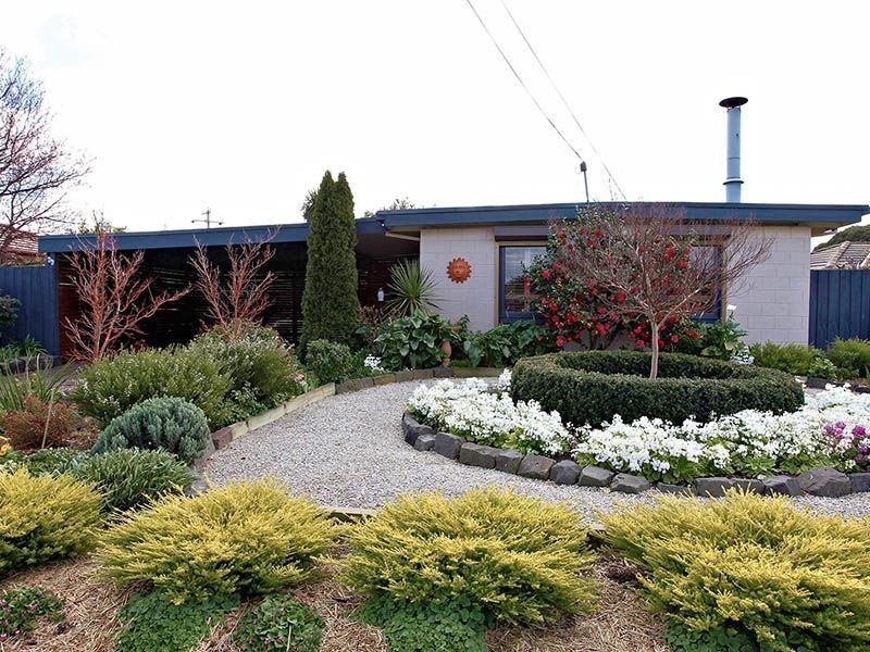 105 South Circular Rd, Gladstone Park VIC 3043