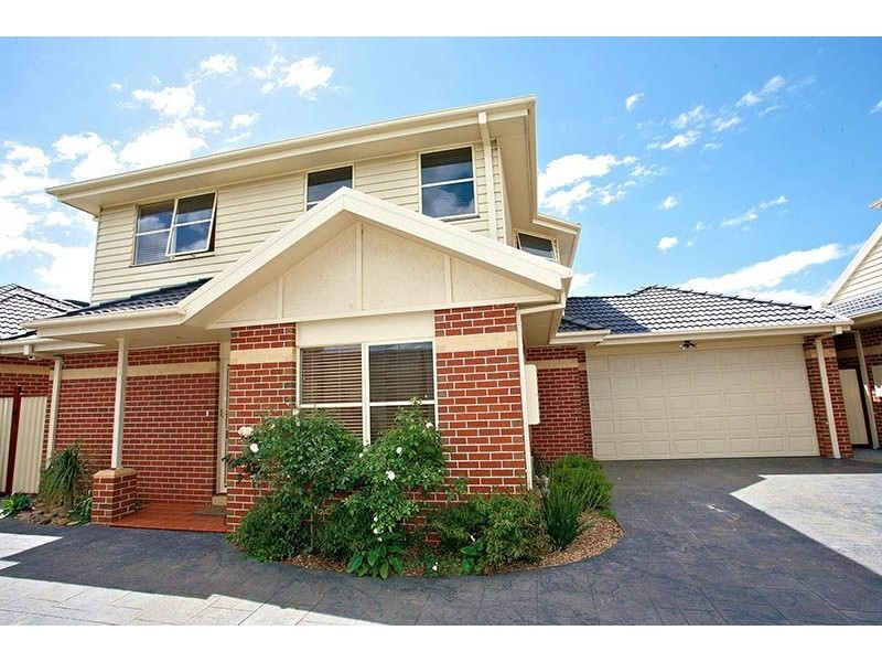 2/2 Banksia Grove, Tullamarine VIC 3043