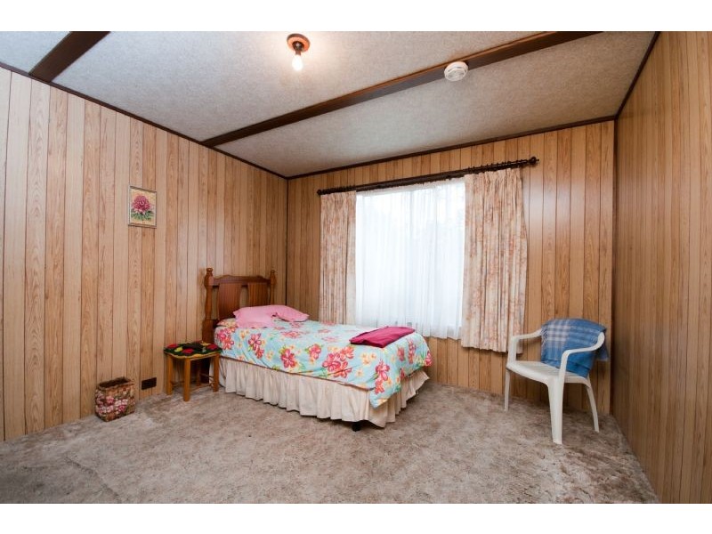 8-10 Farley Court, Gladstone Park VIC 3043