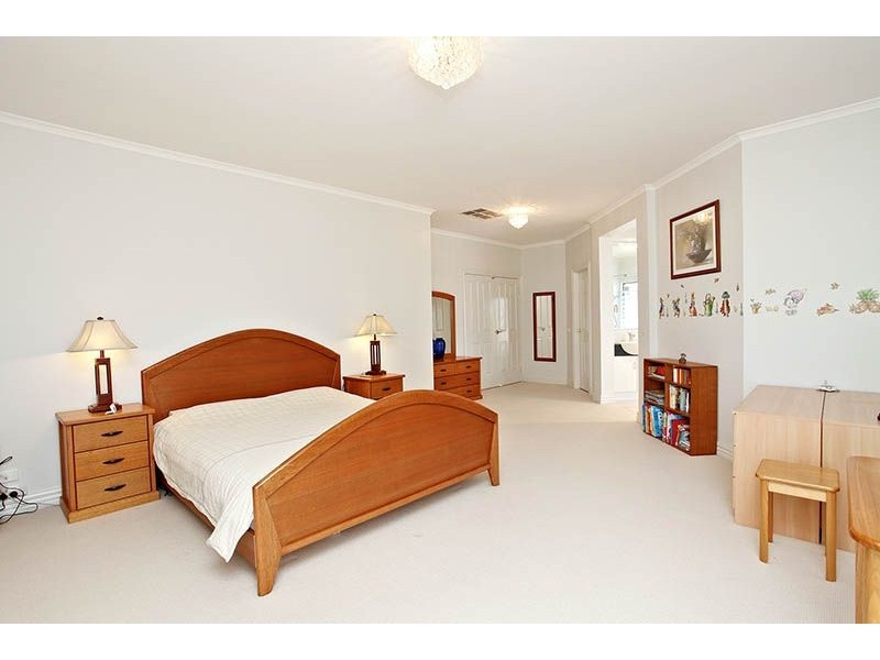 4 Sainsbury Court, Greenvale VIC 3059