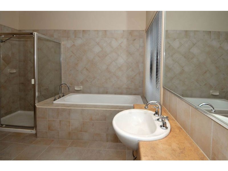 81 Rutherglen Crescent, Gowanbrae VIC 3043