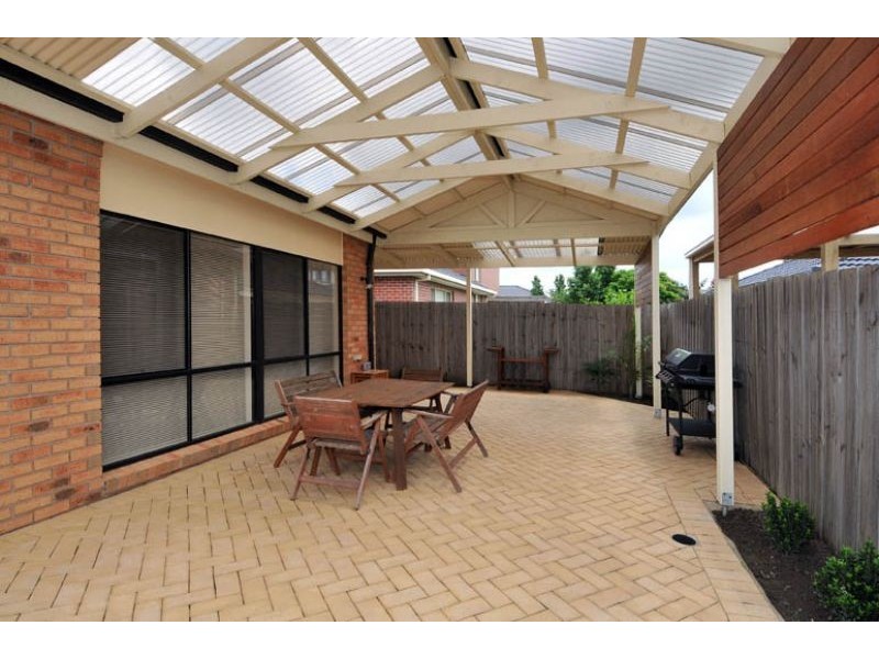 81 Rutherglen Crescent, Gowanbrae VIC 3043