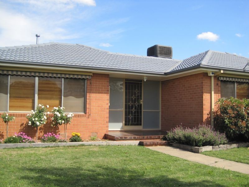 47 Wolverton Drive, Gladstone Park VIC 3043