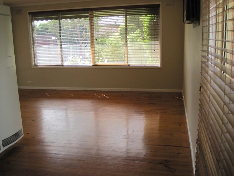 47 Wolverton Drive, Gladstone Park VIC 3043