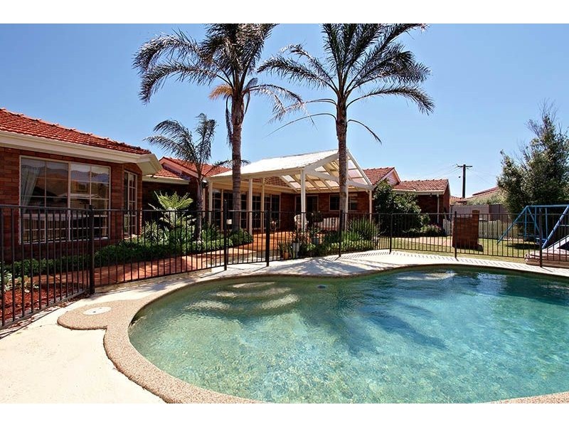 16 Glasson Court, Greenvale VIC 3059