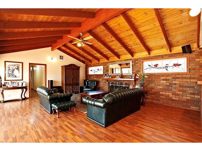 16 Glasson Court, Greenvale VIC 3059