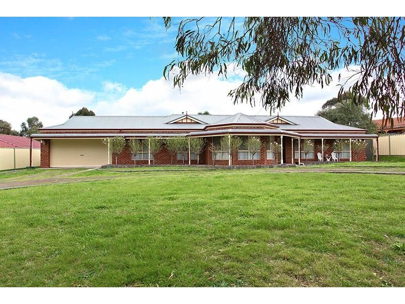 9 Lytham Court, Greenvale VIC 3059