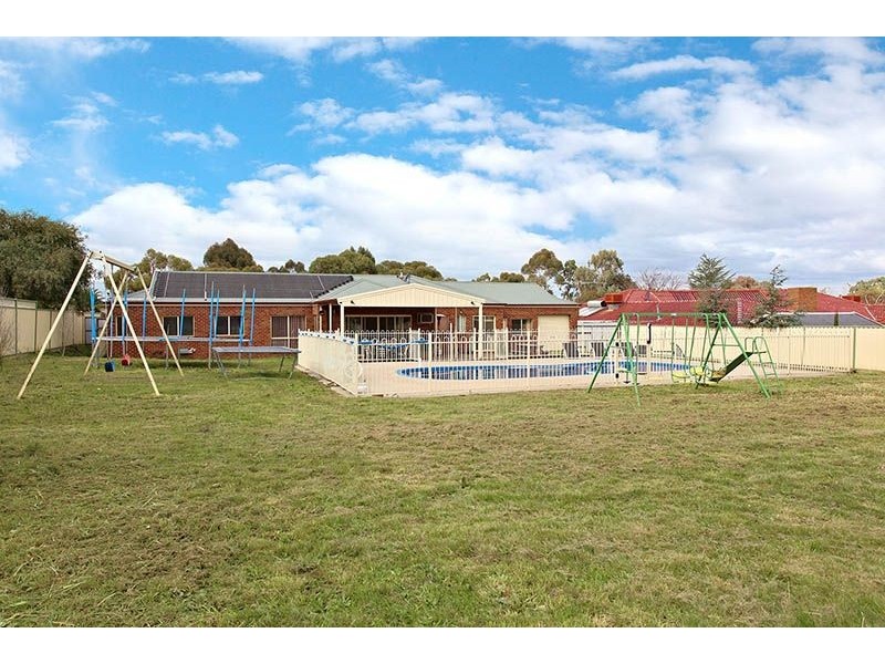 9 Lytham Court, Greenvale VIC 3059
