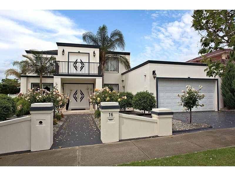 16 Alanbrae Terrace, Attwood VIC 3049