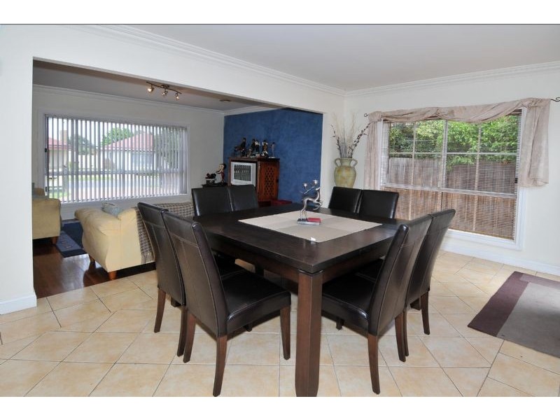 14 Dalkeith Avenue, Tullamarine VIC 3043