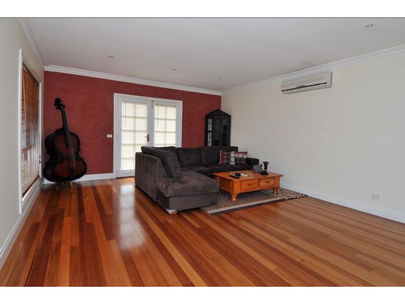 14 Dalkeith Avenue, Tullamarine VIC 3043