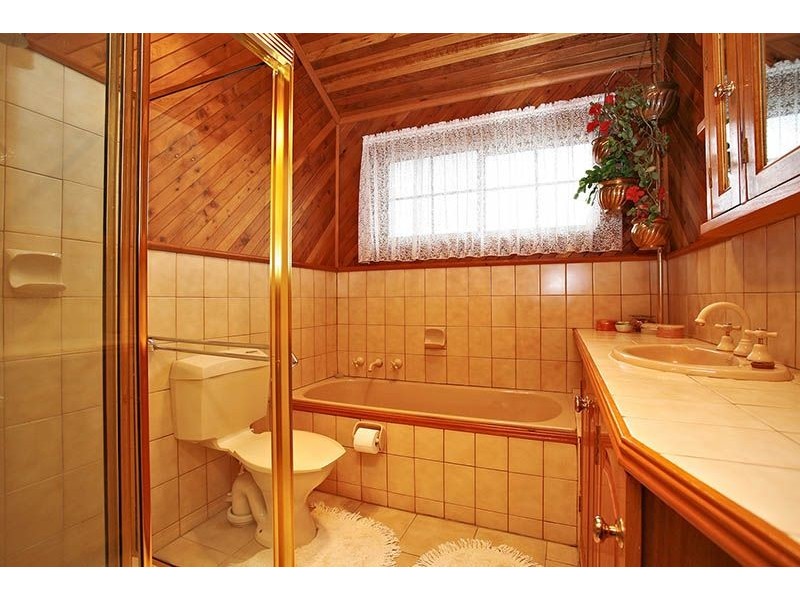 2/26 Campbell Street, Westmeadows VIC 3049