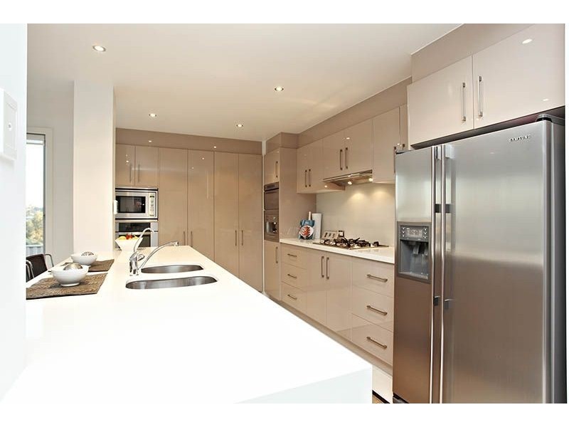 10 Kings College Court, Attwood VIC 3049