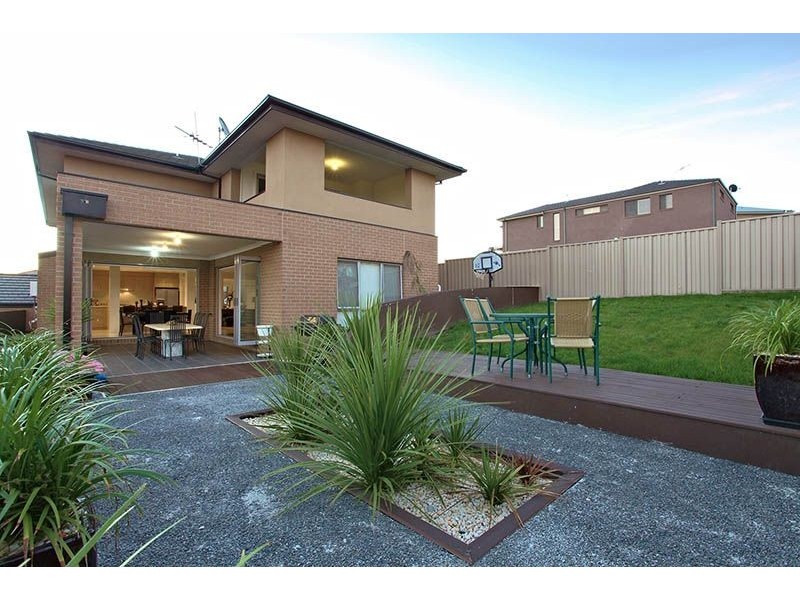 10 Kings College Court, Attwood VIC 3049