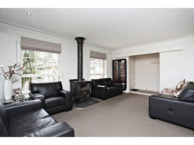 10 Swan Avenue, Westmeadows VIC 3049