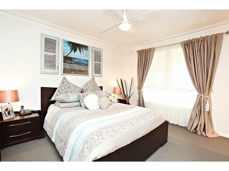 10 Swan Avenue, Westmeadows VIC 3049