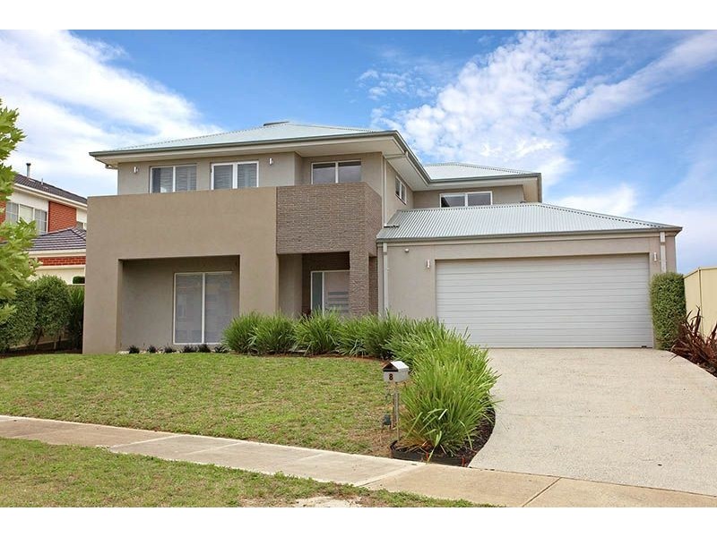8 Trumpington Terrace, Attwood VIC 3049