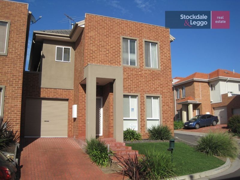 34 Balerno Circle, Gowanbrae VIC 3043