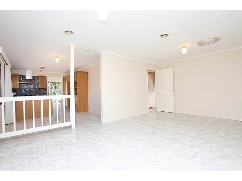 60 Lenoak Street, Gladstone Park VIC 3043