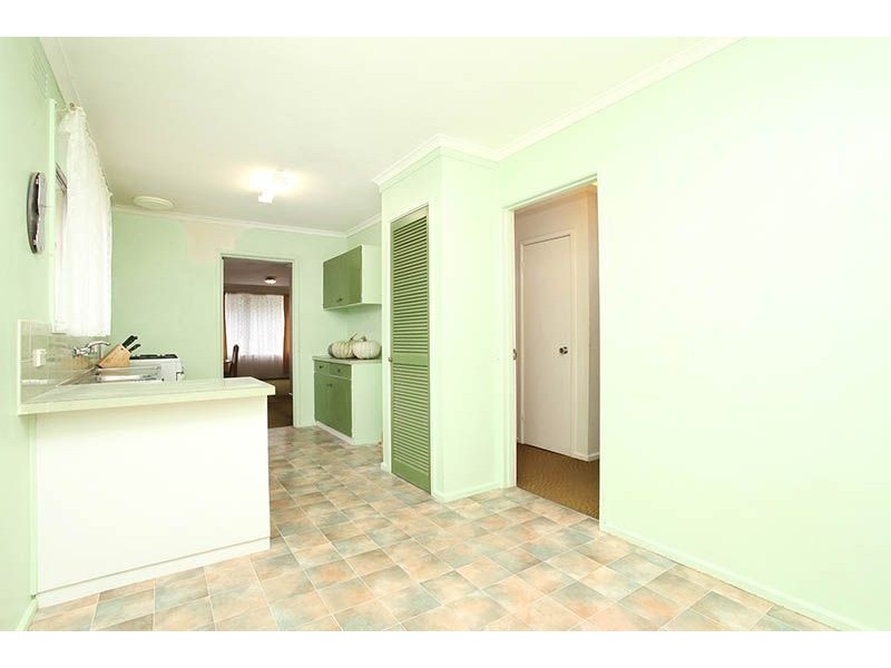 1 Linacre Crescent, Gladstone Park VIC 3043