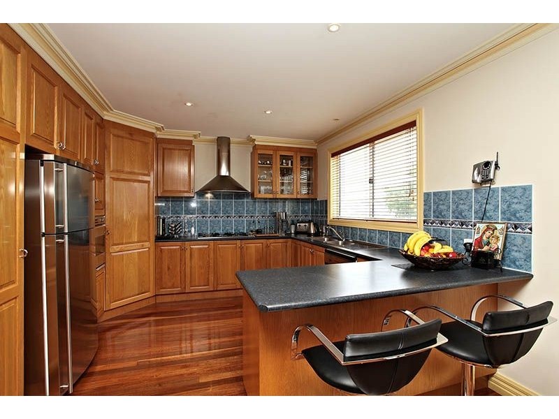 16 Alanbrae Terrace, Attwood VIC 3049