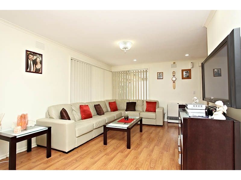 7 Sulby Place, Gladstone Park VIC 3043