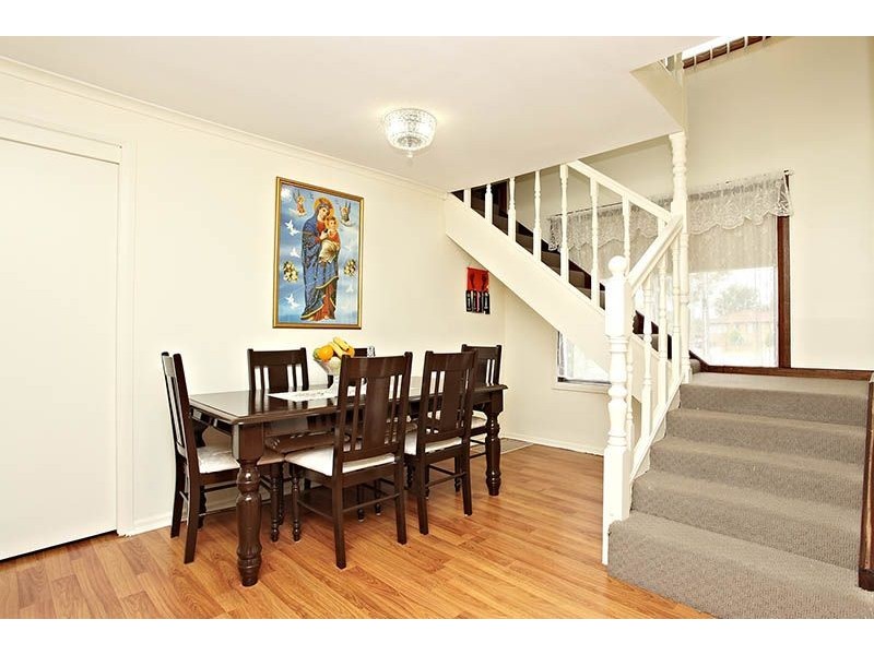 7 Sulby Place, Gladstone Park VIC 3043