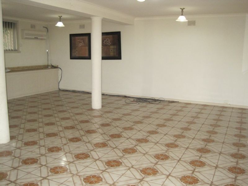 17 Westfield Blvd, Westmeadows VIC 3049