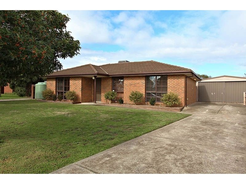 6 Victor Place, Attwood VIC 3049