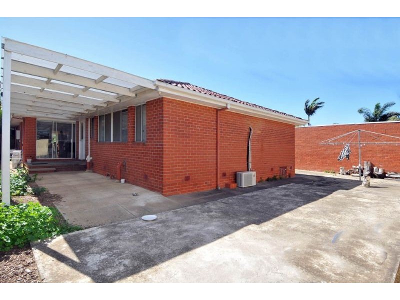 38 Lackenheath Drive, Tullamarine VIC 3043