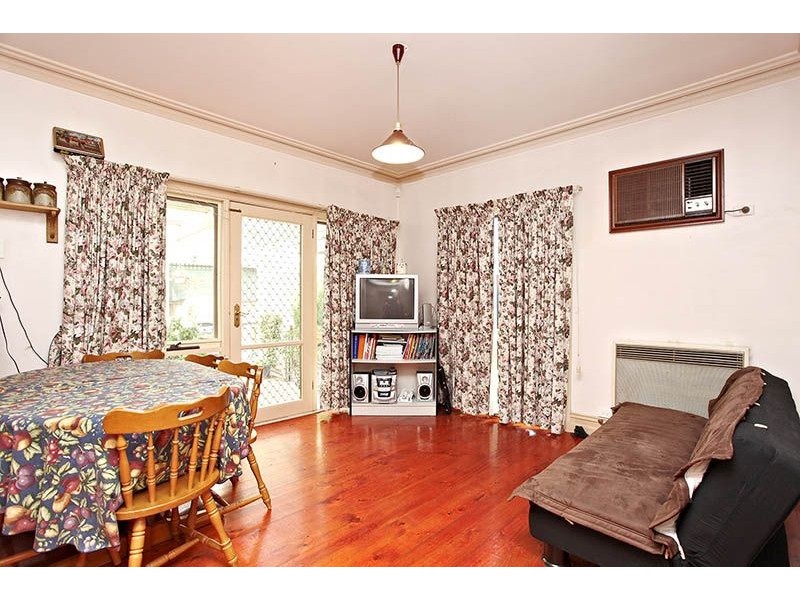2/6 Wallace Drive, Greenvale VIC 3059