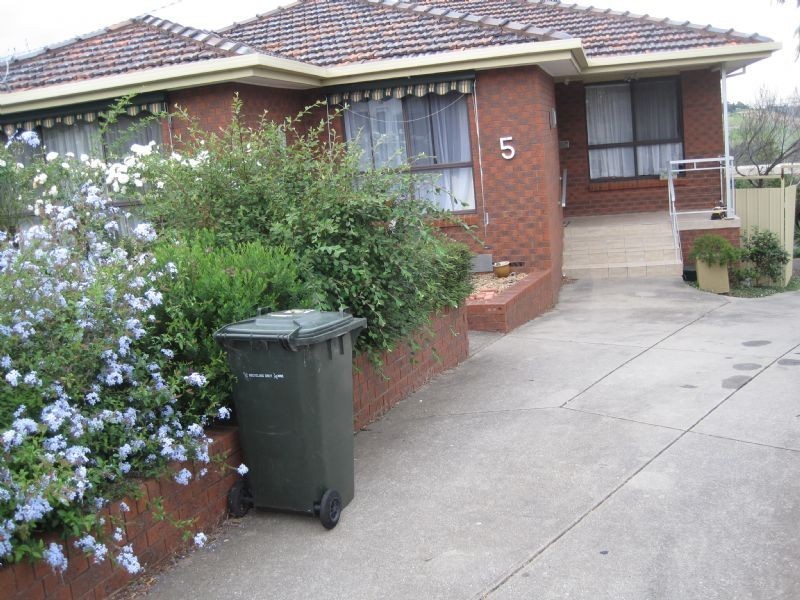 5 Cook Place, Westmeadows VIC 3049