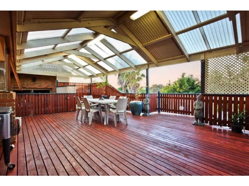 1 Victor Place, Attwood VIC 3049