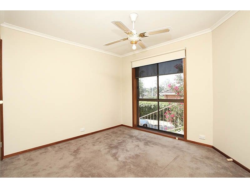 2/28 Fawkner Street, Westmeadows VIC 3049