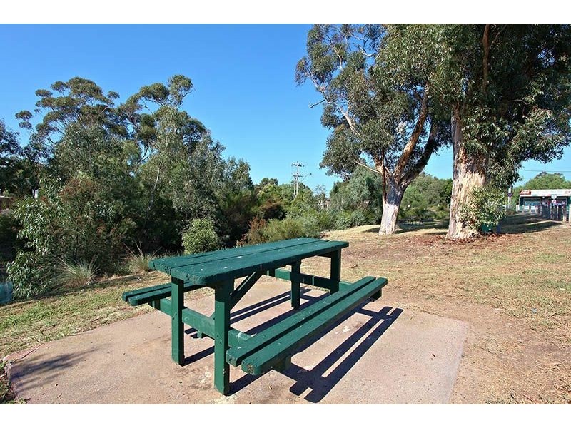 2/28 Fawkner Street, Westmeadows VIC 3049