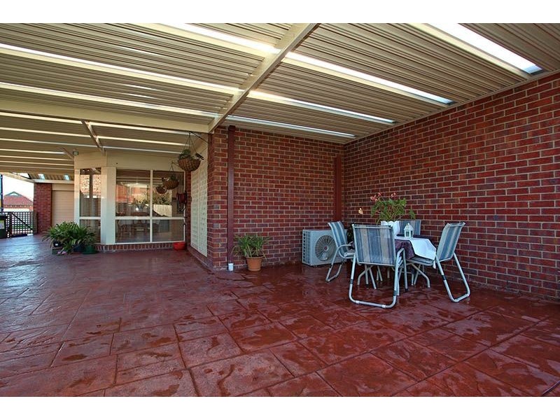 10 Arncliffe Boulevard, Greenvale VIC 3059
