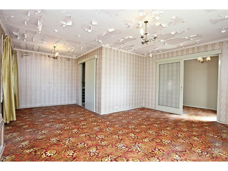 19 Parnell Crescent, Gladstone Park VIC 3043