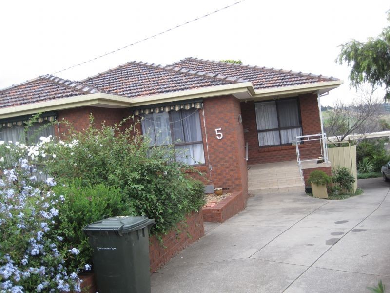 5 Cook Place, Westmeadows VIC 3049